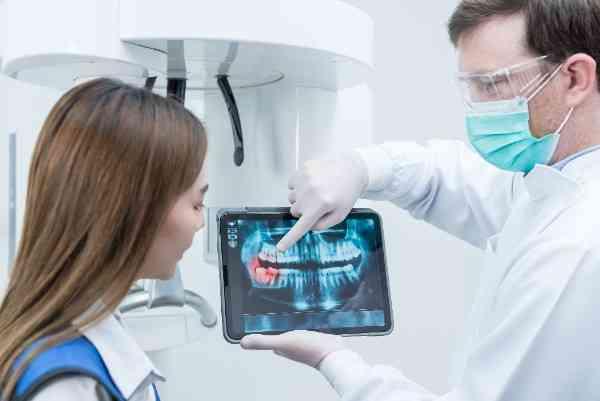 emergency dentist in Northampton